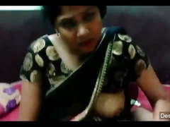 Cheating bhabhi fucking with college boy